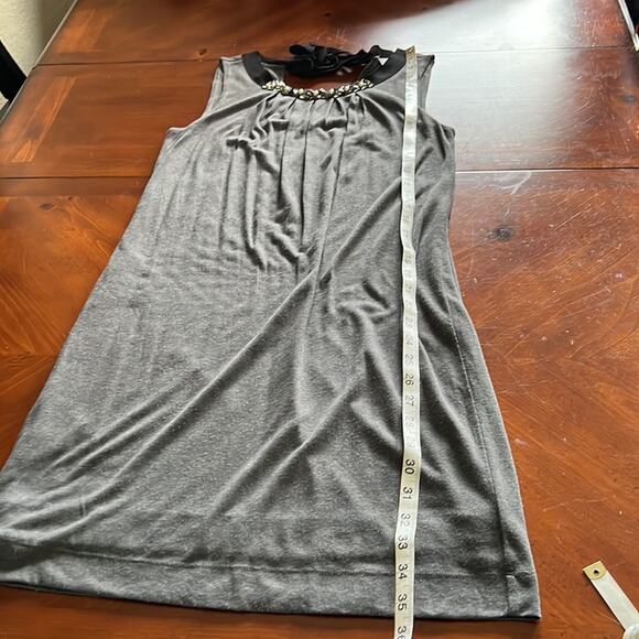 Loft Ann Taylor Gray Sleeveless Knit Dress Woman Size Small Beaded Neck Lined - Picture 8 of 9
